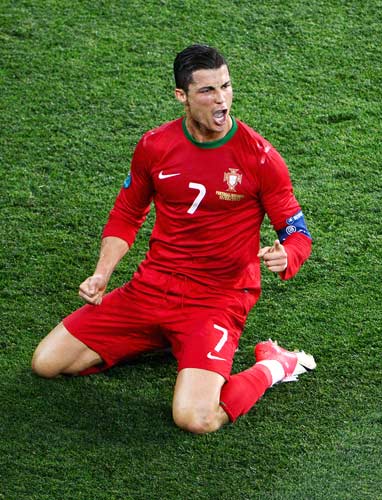 1-3不敌阿森纳，拜仁新赛季各项赛事首次输球（阿森纳3-1击败拜仁，德甲豪门本季各线首败）