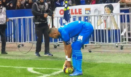 电讯报：若萨拉赫希望离队，沙特联赛有能力出资引进他