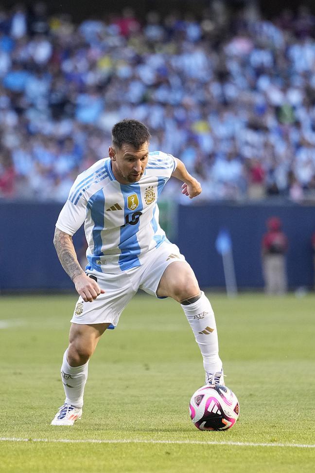 内德维德盛赞伊尔迪兹：他拥有非凡的能力，未来只会更强（内德维德：伊尔迪兹天赋惊人，未来只会更强）