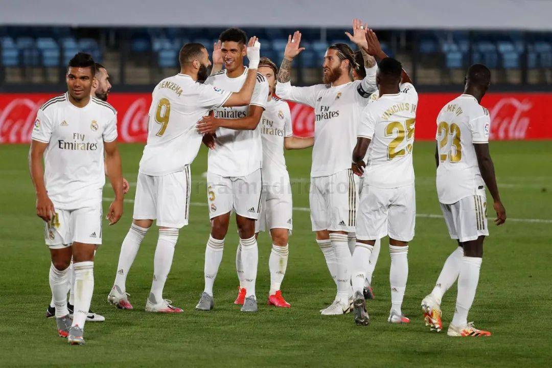 凯恩：主场战平令人遗憾，球队需要接受结果并需继续前进（凯恩：主场平局略显遗憾，球队应接受结果并继续前行）