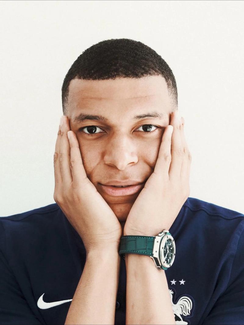 阿什拉夫谈伤病：我恢复得好多了，炎症也已经消退（阿什拉夫谈伤情：恢复明显好转，炎症已消退）