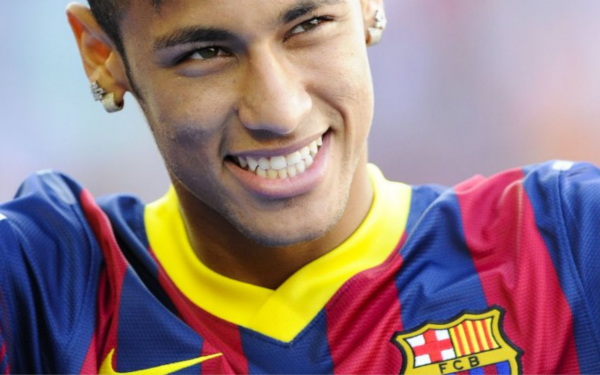 博主：下赛季无缘英博的拉布亚德今日回到基地，将参与训练（博主称：无缘下赛季英博的拉布亚德今返基地参加训练）