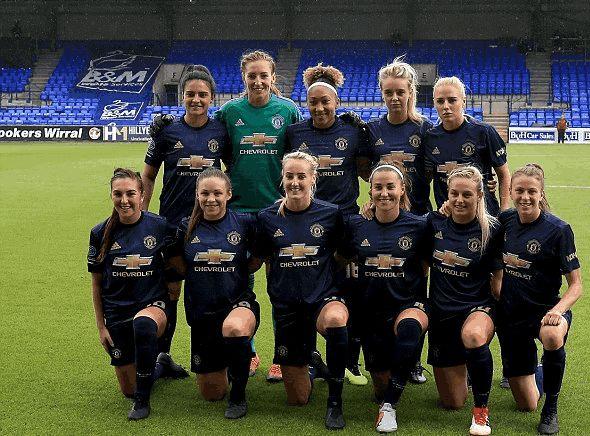 欧洲足坛疯狂周末诞生 豪门心系欧战冷门跌爆（欧洲足坛上演疯狂周末：豪门为欧战分心，冷门频爆）